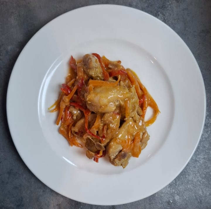 Glazed chicken in honey mustard sauce