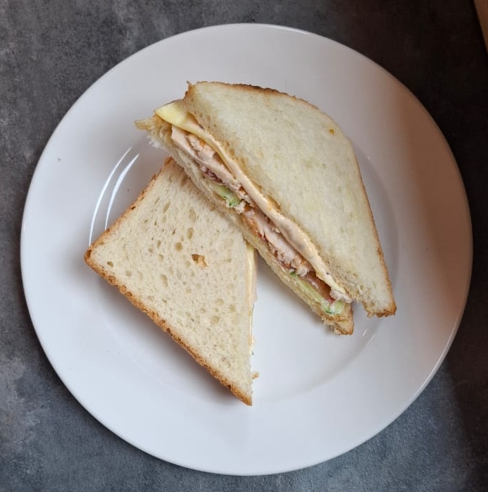 Sandwich with chicken