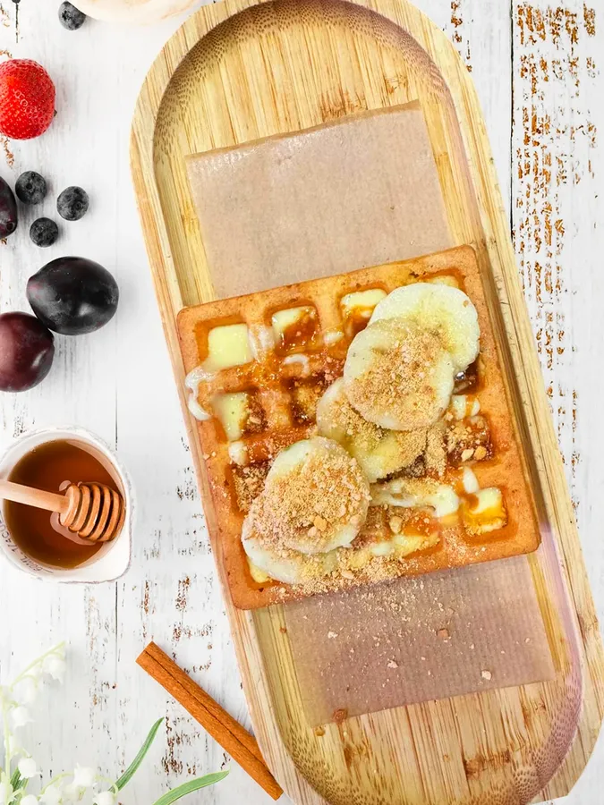 WAFFLE WITH VANILLA AND SALTED CARAMEL