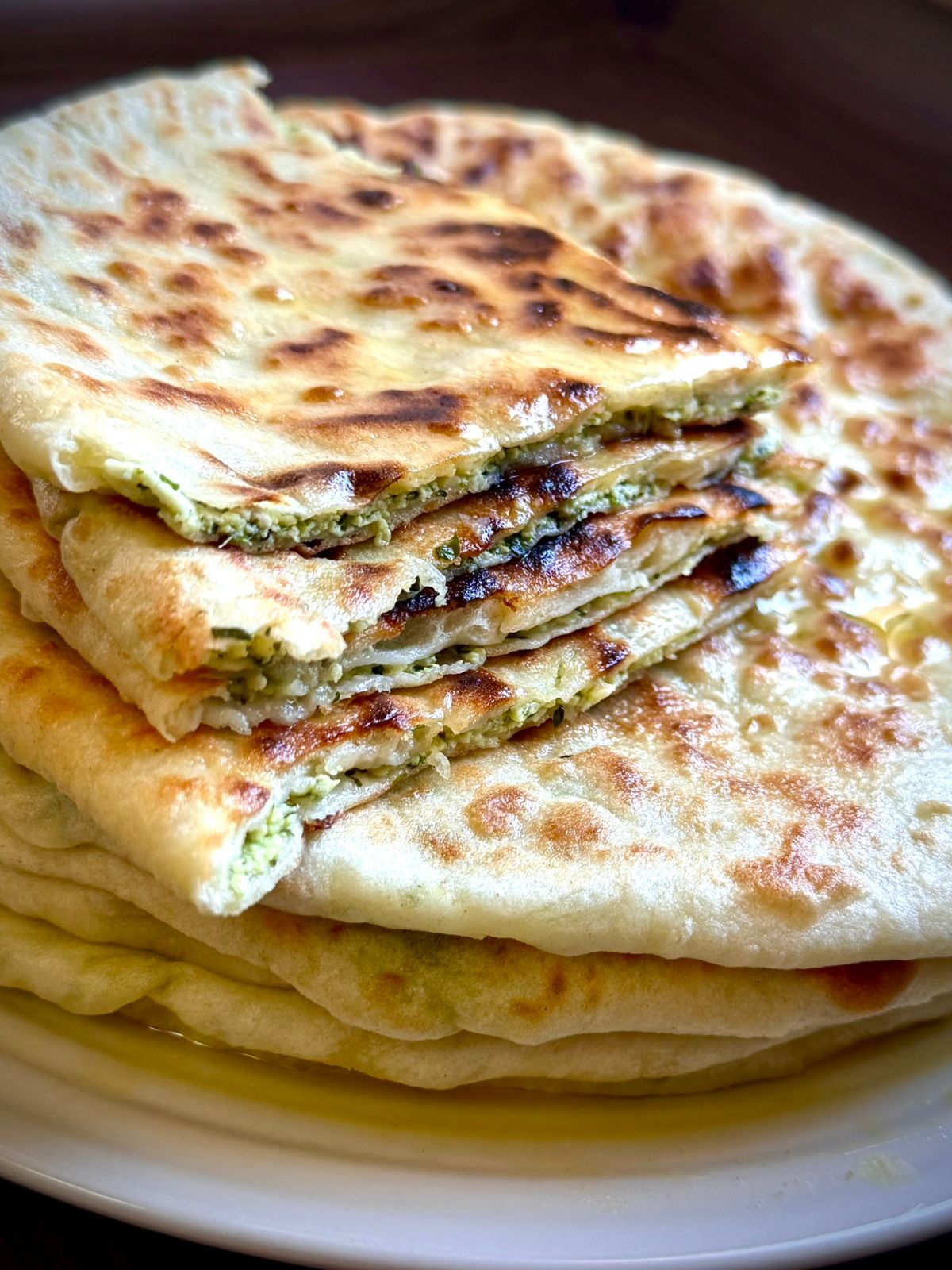 Хычины с сыром и зеленью