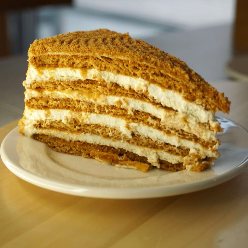 Honey cake (Medovik)