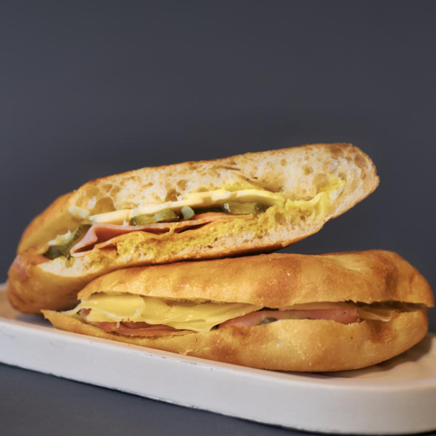 Panini sa šunkom i sirom 300 gr
