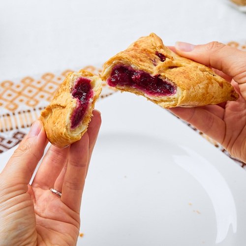 Triangle Pastry With Cherry 1 pc