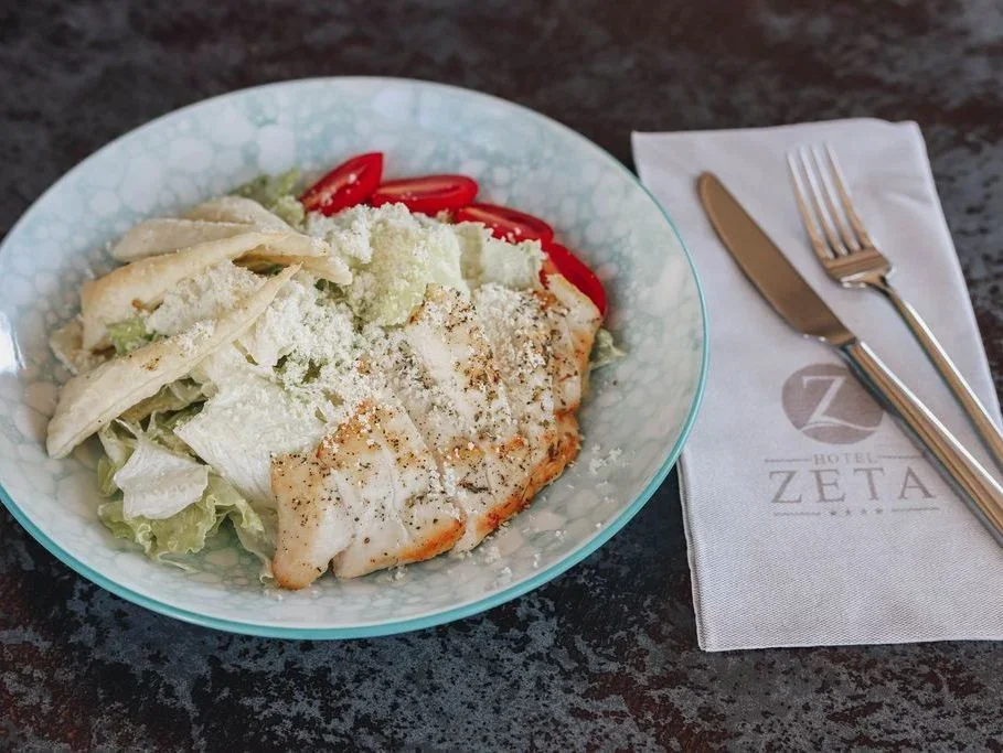 Caesar salad with chicken